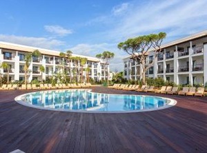Pine Cliffs Garden | Olhos D'Agua