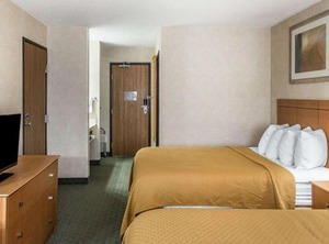 Quality Inn At Collins Road Cedar Rapids | Cedar Rapids