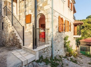 Stemnitsa Stone Residence Mountain | Trikolonoi