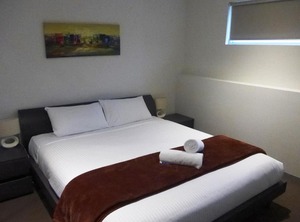 Inn | Essendon North