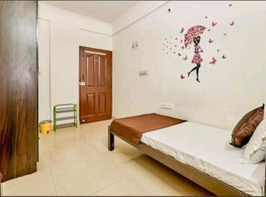 Transit Dorms Backpackers Inn Hostel | BTM Layout