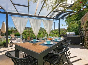 Villa Maxima Agri | Filipini