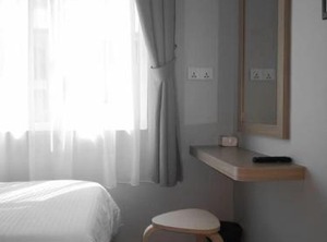 Hotel | Kampung Air