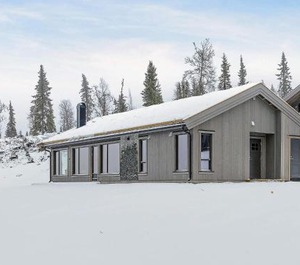 Person Holiday F Vang 