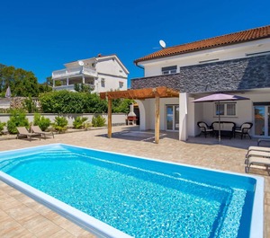 Villa Mira 