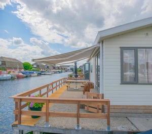 Chalet The Water Jetty 