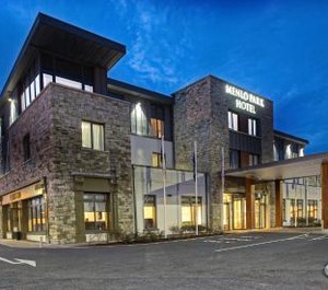 Menlo Park Hotel 