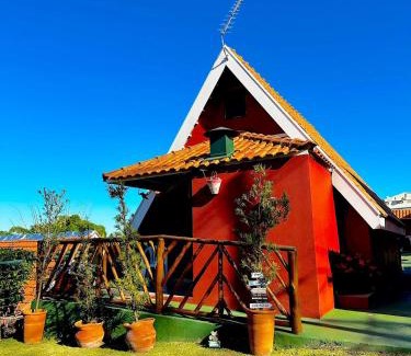 Sao Pedro Ski Chalet | Águas Chalés Temporada - Chalés e Lofts Confortáveis - Piscina - Próximo ao Thermas