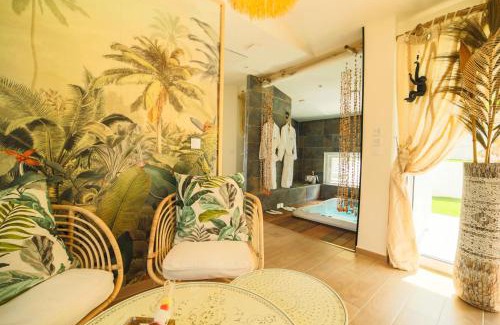 11th Arrondissement Bed & Breakfast | Ô Balinais mini villa avec spa et piscine privative Marseille