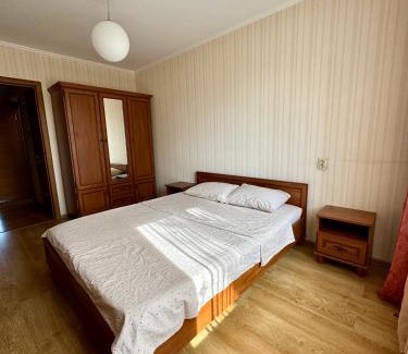 Cherkasy Apartment | Апартаменти з трьома роздільними спальнями!