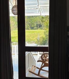 Weligama Apartment | Вилла с бассейном и видом на рисовые поля и джунгли