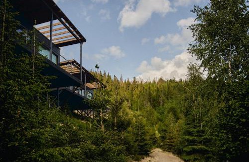 Plavya House | Висота890