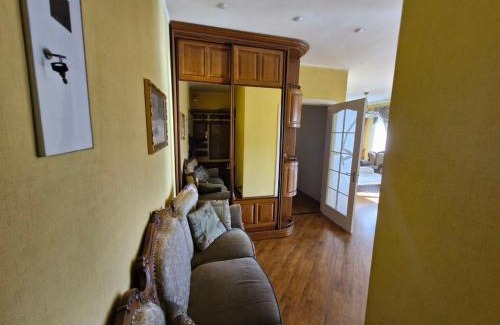 Sukhinovka Apartment | Двокімнатна квартира - студія центрі Полтави біля Лялькового театру