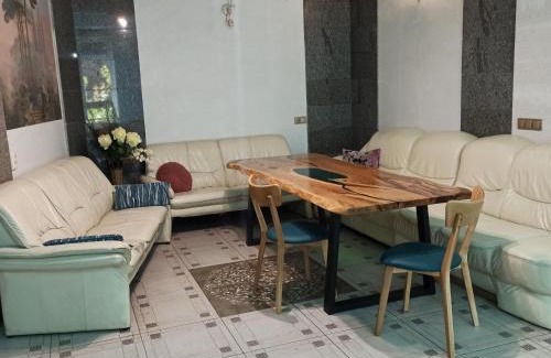 Prymors'kyi district Apartment | Дом у моря с бассейном и сауной