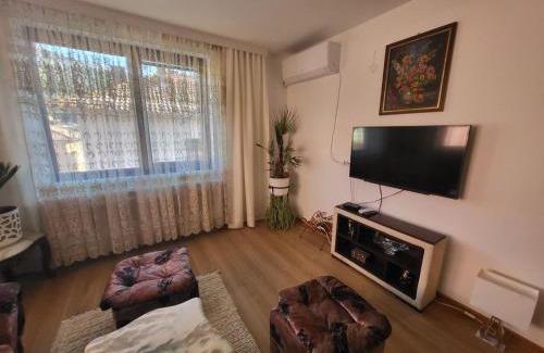 Kazanlak Apartment | Йони