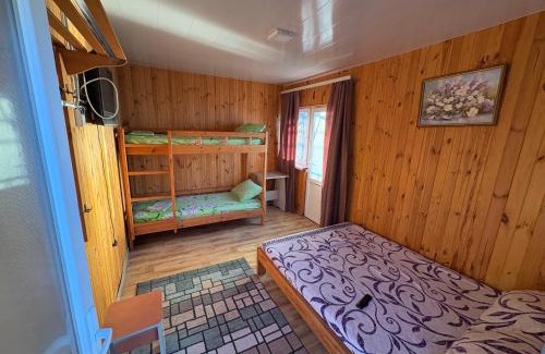 Karolino-Bugaz Cabin | Котеджі У Міхалича