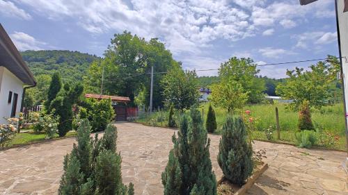 Tryavna House | Къщи за гости Тепавица - Pool & Coworking