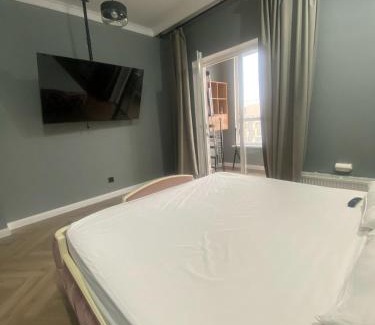 Yesil District Apartment | Недавно отремонтированные, новые апартаменты в стиле лофт с одной спальней и гостиной в Nexpo City - район Экспо, торгово-развлекательный центр MEGA Silk Way, INVICTUS GO, Назарбаев Университет, недалеко Ботанический Сад, аэропорт