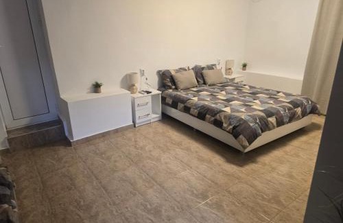 Sliven Apartment | Студио Ива 2