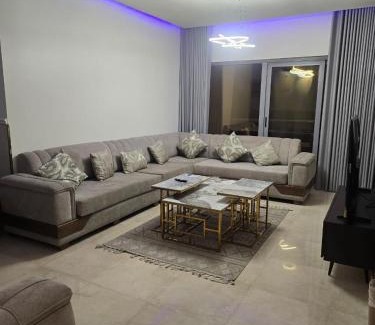 Ash Shati Apartment | شقه بإطلاله للبحر داماك جدة