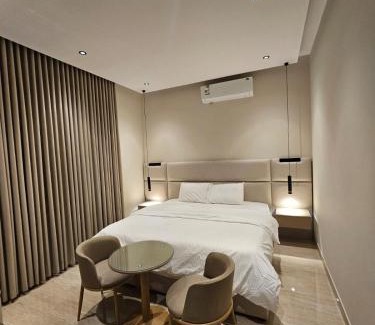 Riyadh Apartment | شقه2 فاخره ثلاث غرف نوم بالامكان توسعتها ل اربع غرف نوم