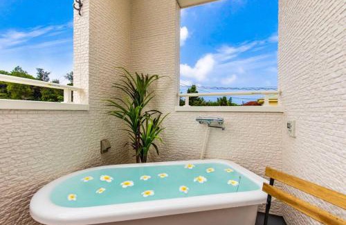 Maeda Villa | \ビーチ×BBQ/沖縄での贅沢リゾートライフをお約束 遊び心をくすぐるキッズルームでお子様も大満足
