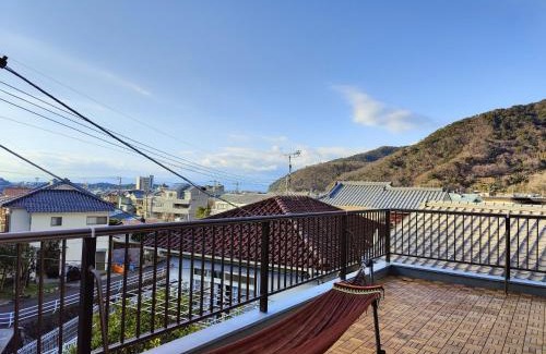 Hedamura House | 美しい夕日を眺めテラスでバーベキュー 徒歩で海と温泉へ 温泉券プレゼント 最大12名