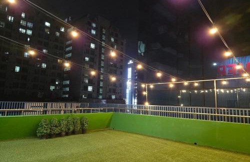 Ingye-dong Hotel | 라메르스테이&수원파티루프탑