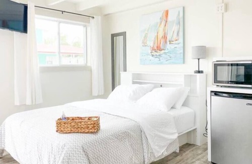 West Ocean City Resort | 06. Charming one-bedroom resort with pool