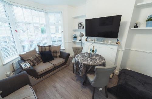Harrow Apartment | 1 bed - Wifi - Pet Friendly - Harrow