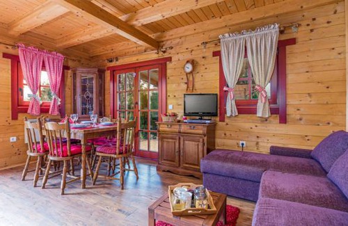 Licko Lesce House | 1 bedroom accommodation in Licko Lesce