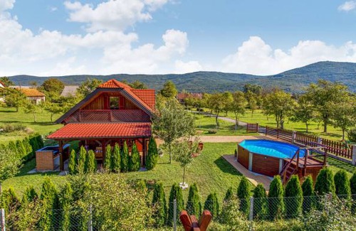 Licko Lesce House | 1 bedroom accommodation in Licko Lesce