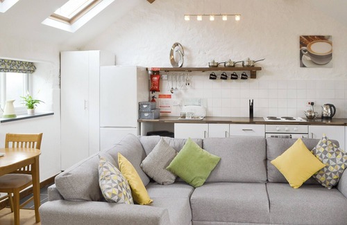 Rhyd-y-clafdy Cottage | 1 bedroom accommodation in Plas Gwyn, near Pwllheli