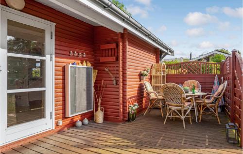 Bog By House | 1 Bedroom Awesome Home In Bogø By