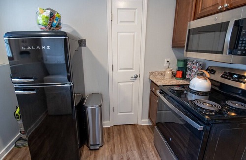 Oread Apartment | [1] Chic & Cozy KU Retreat!