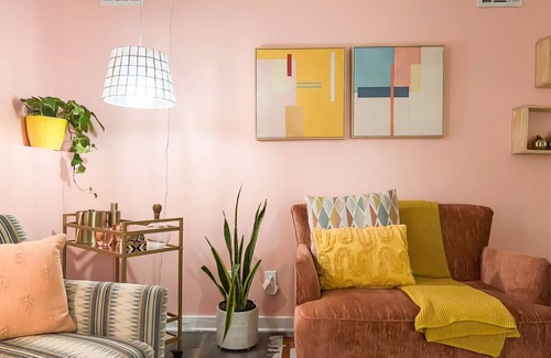 Oread Apartment | [1] Chic & Cozy KU Retreat!