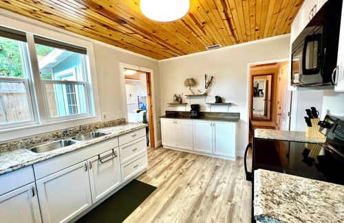 New Smyrna Beach House | #1 Choice! - Walk to EVERYTHING New Smyrna Beach!