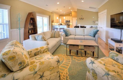 Tranquil Harbour House | 1 FAB Island Retreat