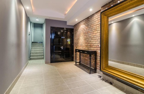 Cathedral Quarter Apartment | 1 Fitzrovia: Cathedral Quarter