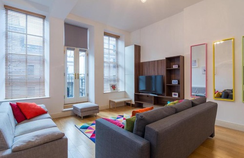 Cathedral Quarter Apartment | 1 Fitzrovia: Cathedral Quarter