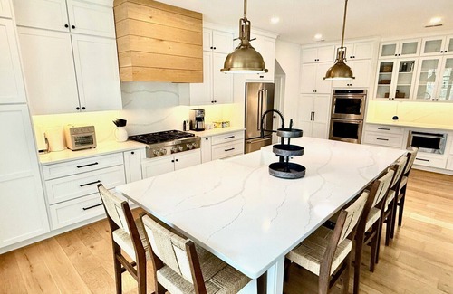 Sea Pines House | 1 Loblolly Rd in Sea Pines - 5-Bedroom Home, Private Heated Pool/Spa, Sleeps 14.