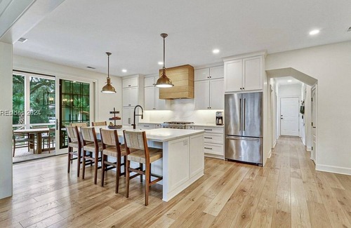 Sea Pines House | 1 Loblolly Rd in Sea Pines - 5-Bedroom Home, Private Heated Pool/Spa, Sleeps 14.