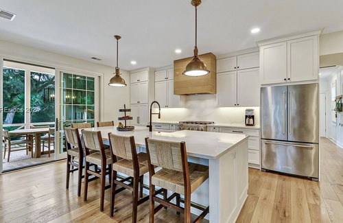 Sea Pines House | 1 Loblolly Rd in Sea Pines - 5-Bedroom Home, Private Heated Pool/Spa, Sleeps 14.