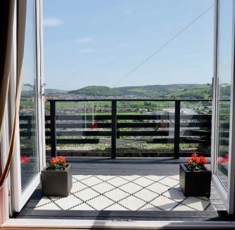 Penrhyn Bay House | 1 Saron Cottages