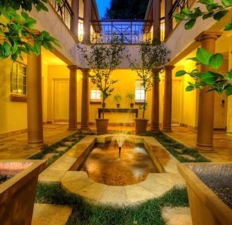 Houghton Estate Hotel | 10 2nd Avenue Houghton Estate by Dream Resorts