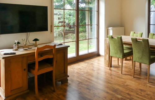 Murchin House | 100 m² House ∙ 1 bedroom ∙ 6 guests