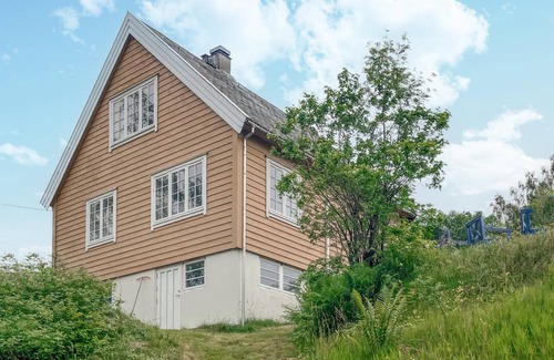 Jolster House | 100 m² House ∙ 2 bedrooms ∙ 6 guests