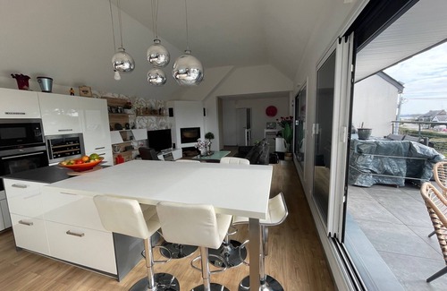 Sene House | 100 M2 T3 APARTMENT on the 2nd floor of a contemporary house with SEA VIEW