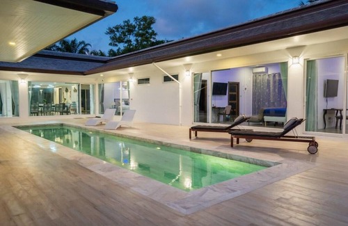 Chumphon Villa | 1000 m² Villa ∙ 3 bedrooms ∙ 10 guests