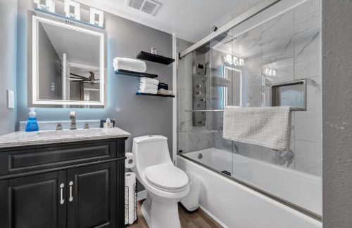 Destin Apartment | 1004 Oceanfront Pelican Bch Resort Pools Prime Loc